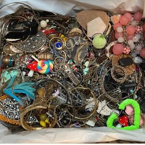 18 Lb Craft Jewelry Lot Broken Repair Repurpose Repair Wear Resell